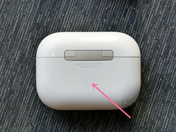 airpods pro一个耳朵有声音一个耳朵没声音 一侧的airpods pro没有声音怎么办			